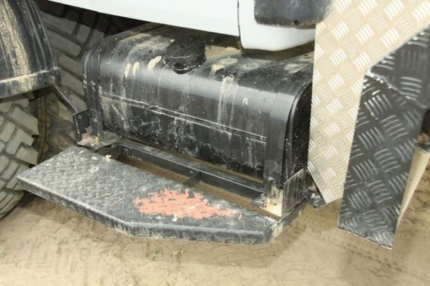 Canavar Kamyon İle Yolda Kalmak Mı?