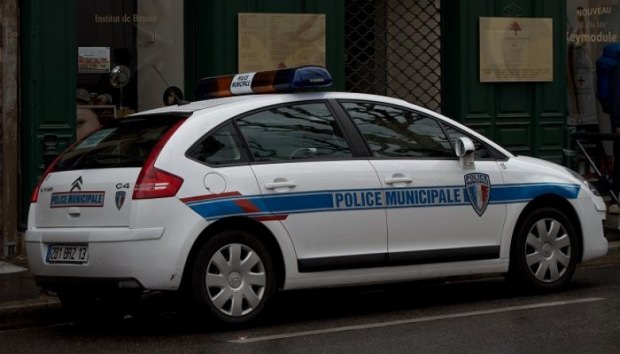 Dünyanın Çeşitli Ülkelerinden 10 Değişik Polis Otomobili