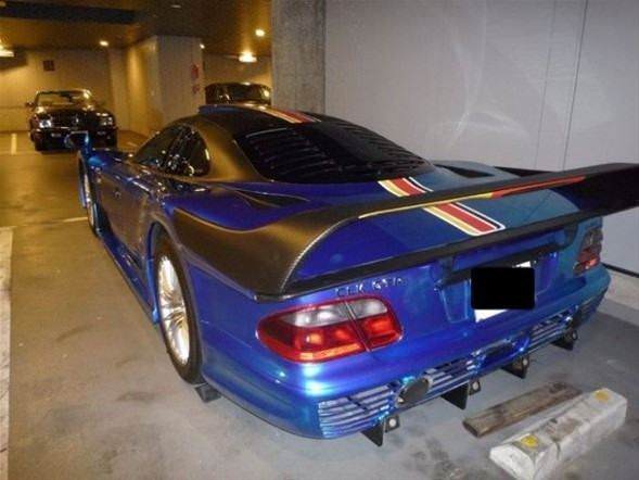 Japon Milyarderin Garajı Görenleri Hayrete Düşüyor