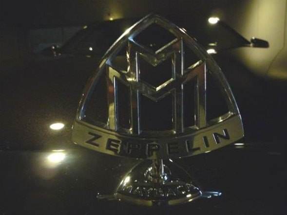 Japon Milyarderin Garajı Görenleri Hayrete Düşüyor