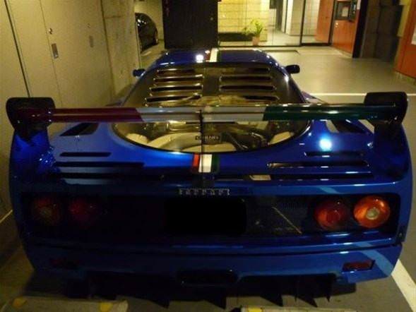 Japon Milyarderin Garajı Görenleri Hayrete Düşüyor