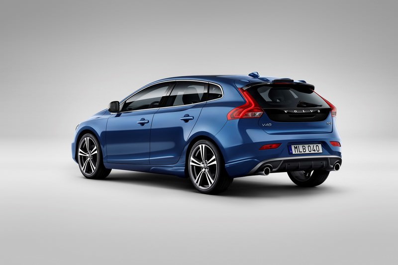 Volvo V40 Yenilendi