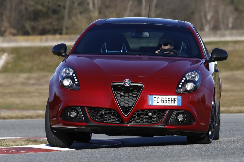 Alfa Romeo Giulietta Yenilendi