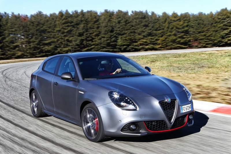 Alfa Romeo Giulietta Yenilendi