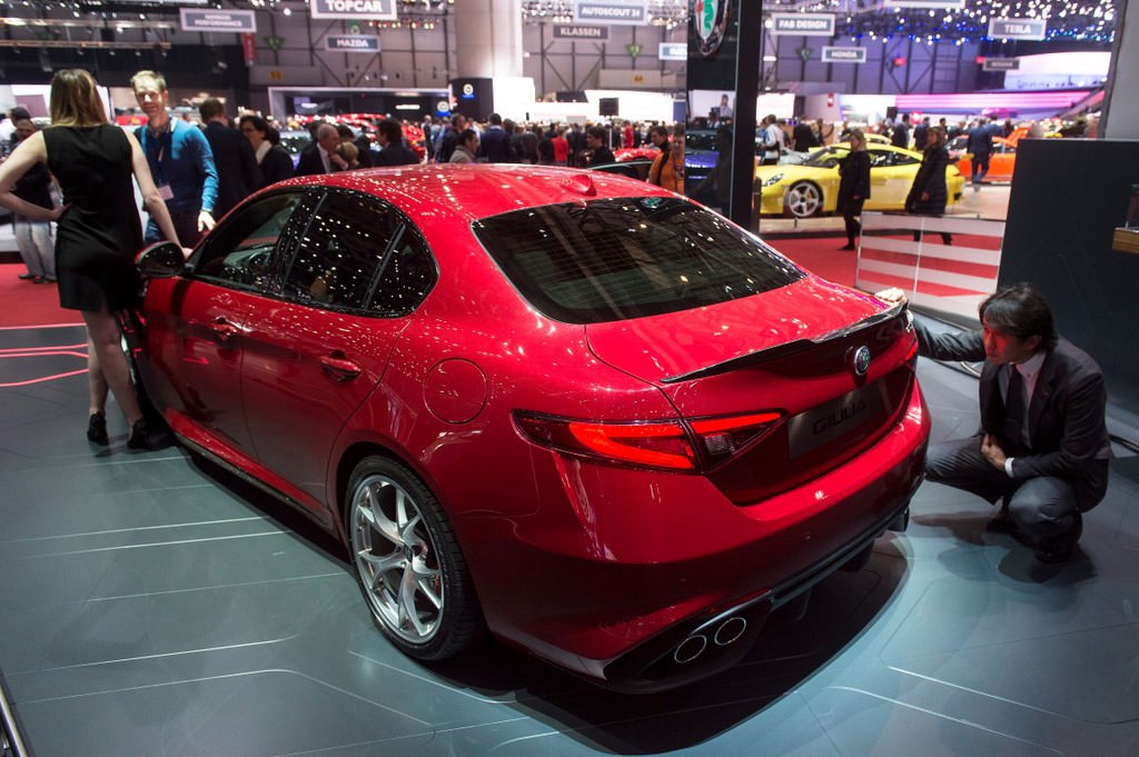 2016 Cenevre Otomobil Fuarı'ndan Görüntüler