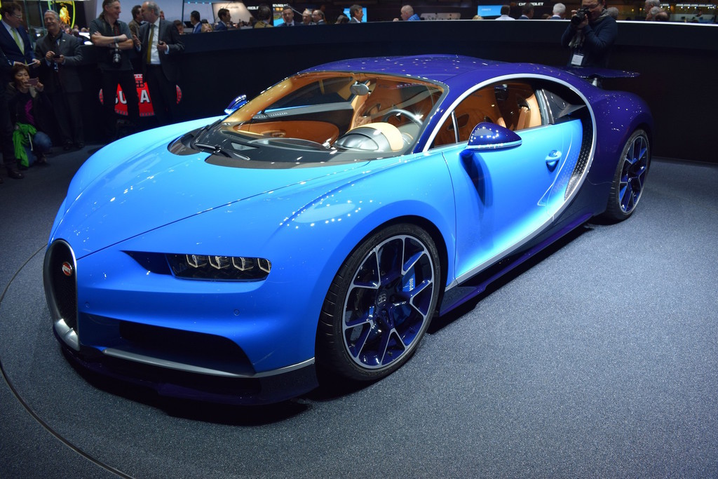 Bugatti Chiron Cenevre’nin Yıldızı