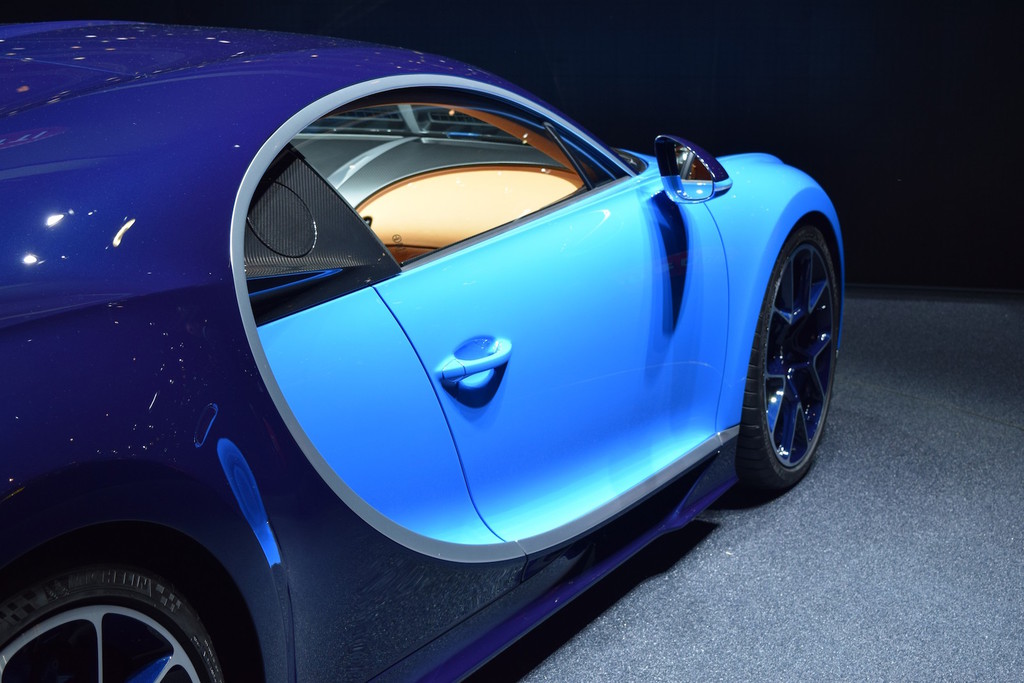 Bugatti Chiron Cenevre’nin Yıldızı