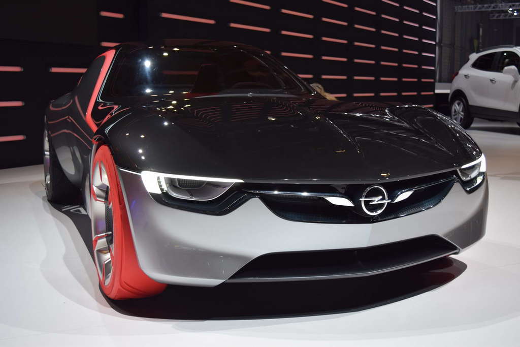 Opel GT Konsepti Cenevre’de Yerini Aldı