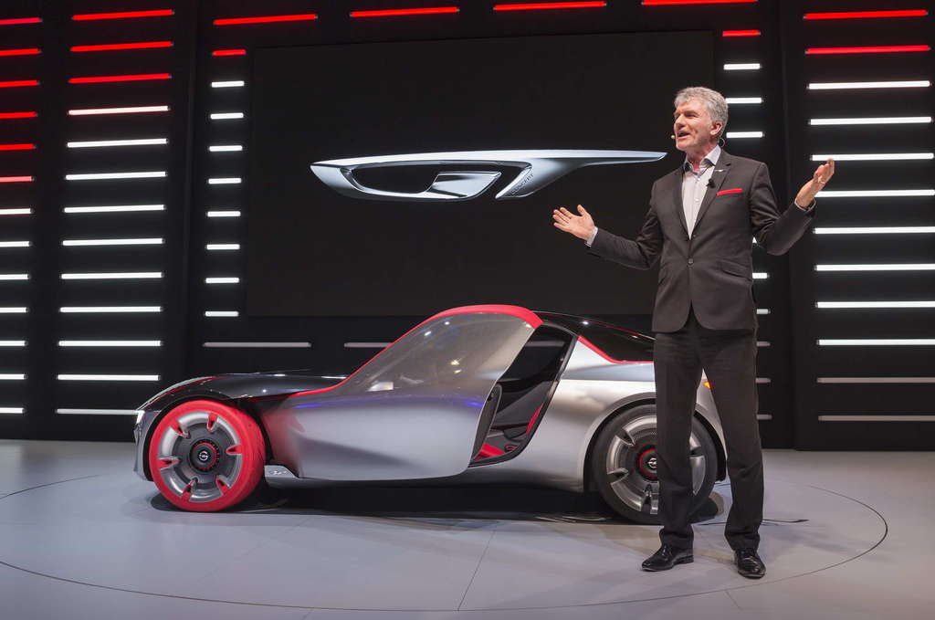 Opel GT Konsepti Cenevre’de Yerini Aldı