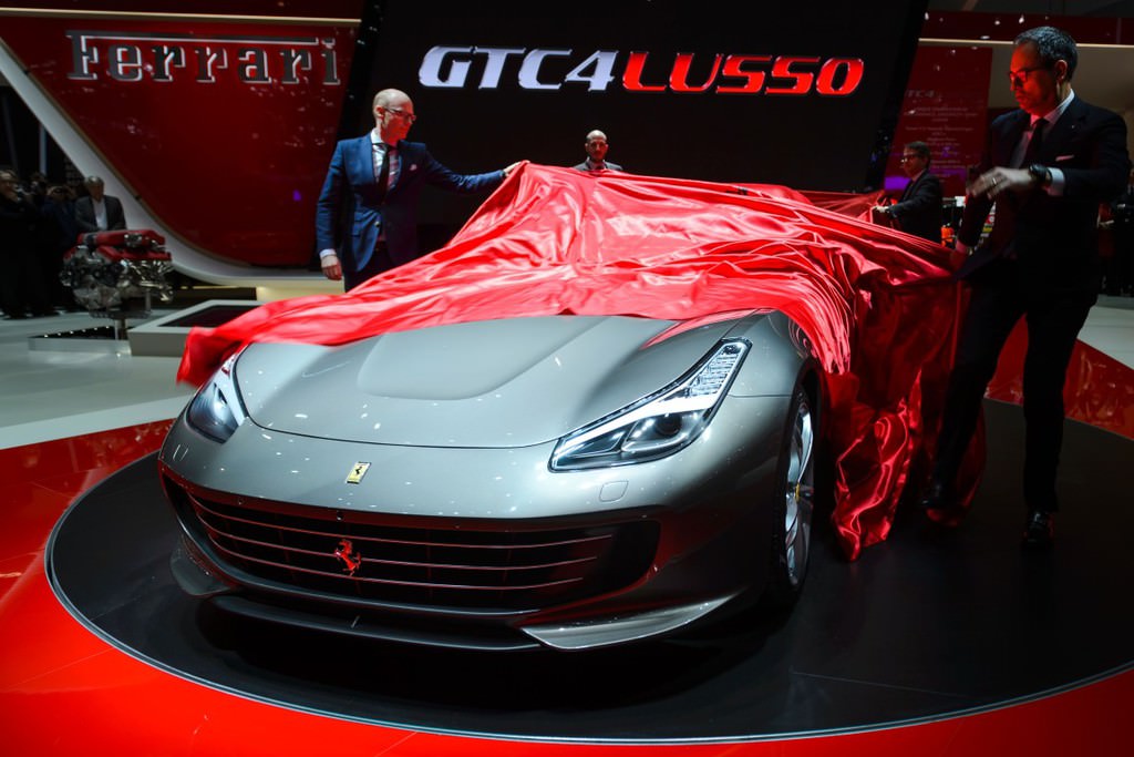 2016 Cenevre Otomobil Fuarı'ndan Görüntüler