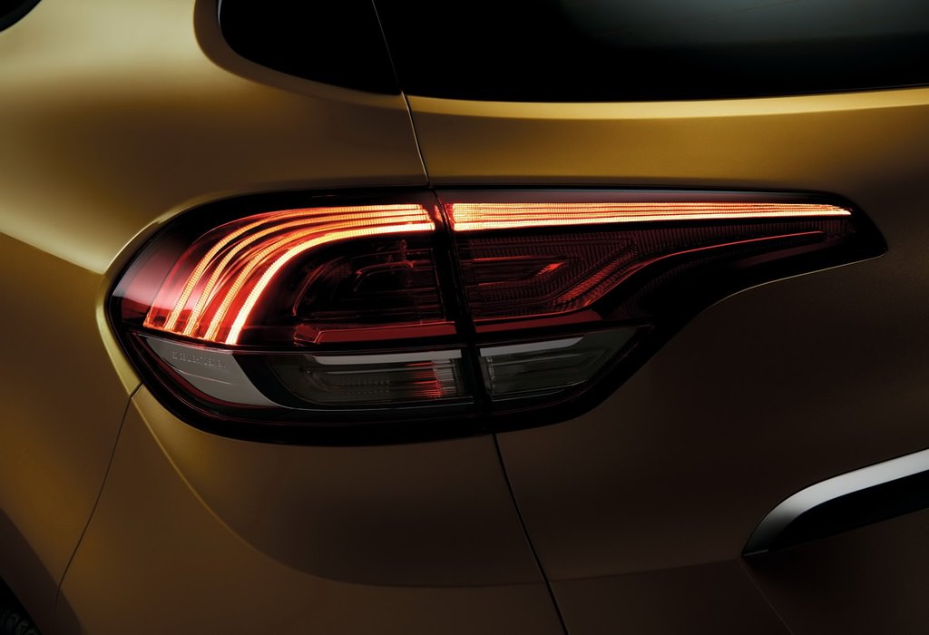 Yeni Scenic Cenevre’de Sahne Alıyor