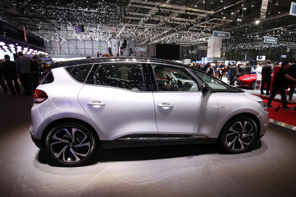 Yeni Scenic Cenevre’de Sahne Alıyor