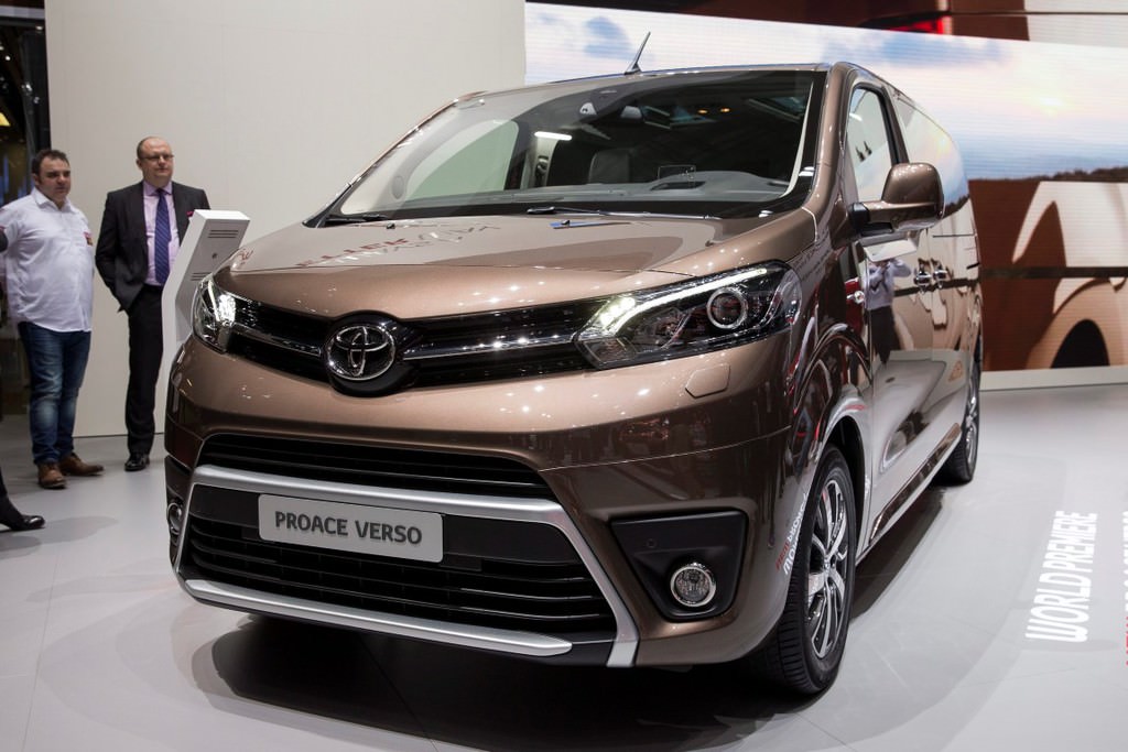 2016 Cenevre Otomobil Fuarı'ndan Görüntüler