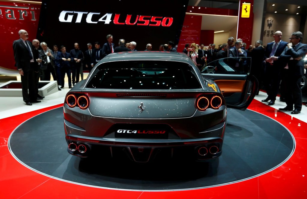 2016 Cenevre Otomobil Fuarı'ndan Görüntüler