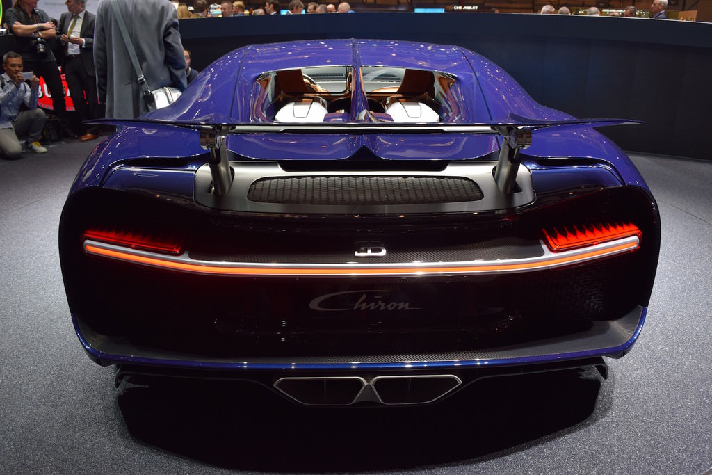 Bugatti Chiron Cenevre’nin Yıldızı