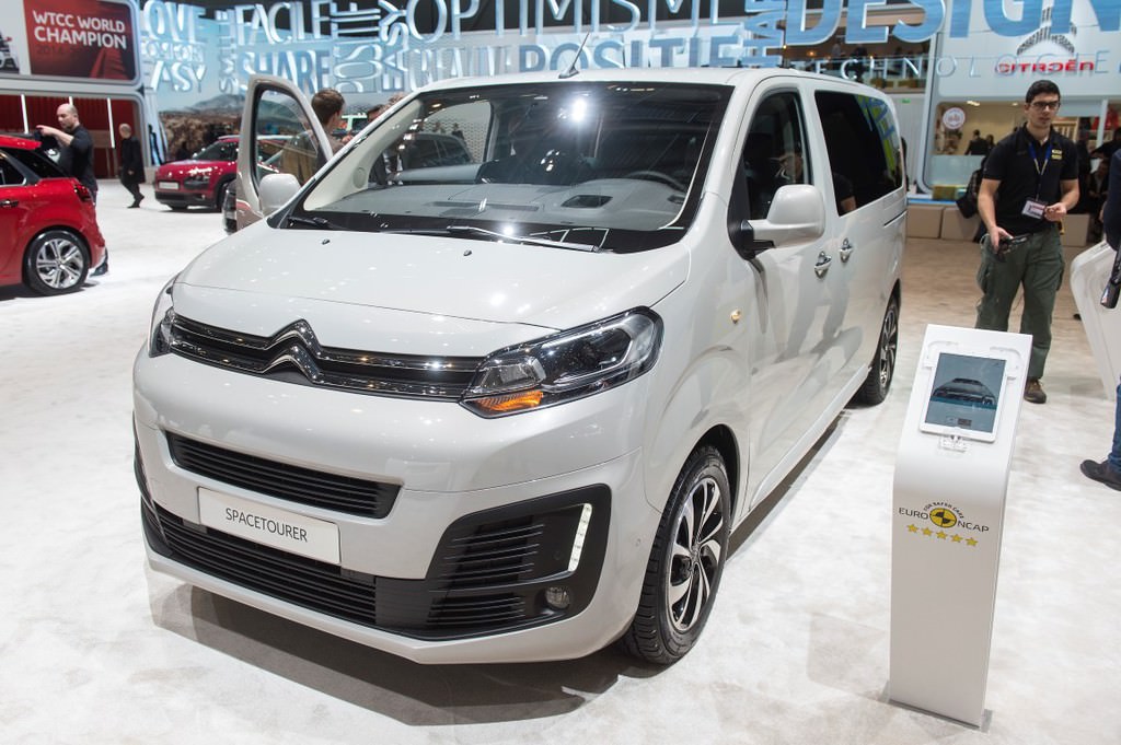 2016 Cenevre Otomobil Fuarı'ndan Görüntüler