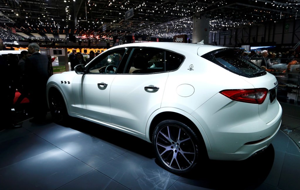 2016 Cenevre Otomobil Fuarı'ndan Görüntüler