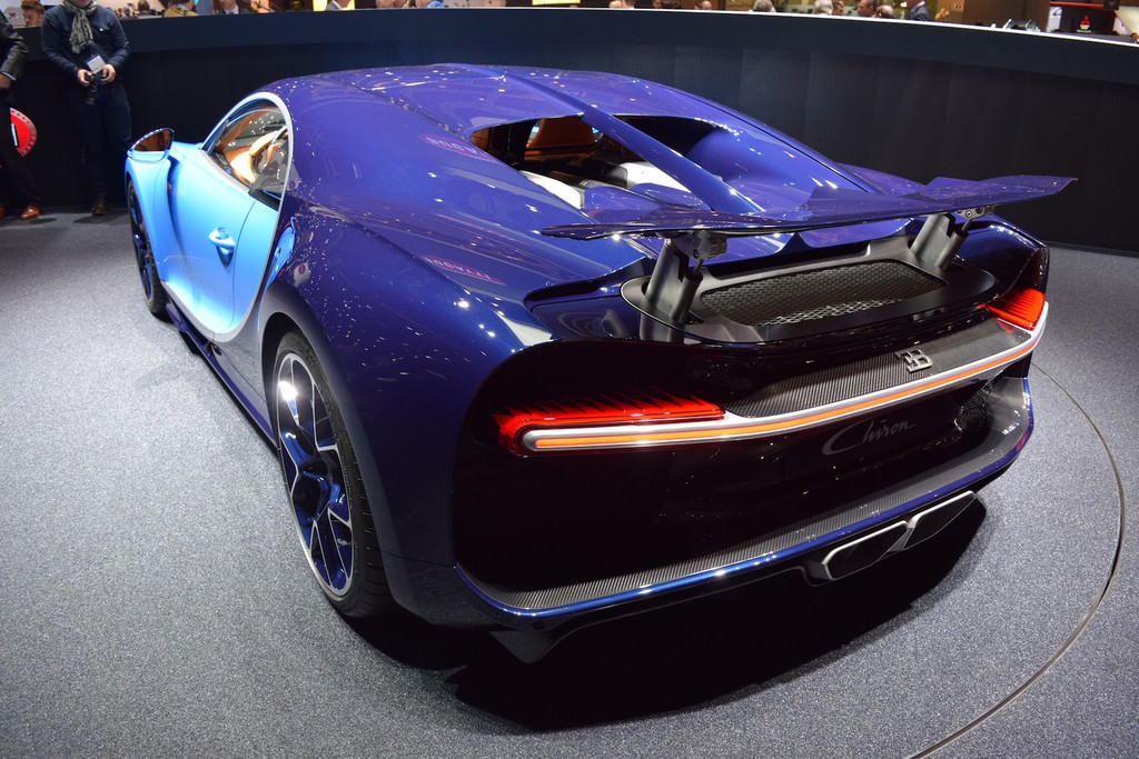Bugatti Chiron Cenevre’nin Yıldızı