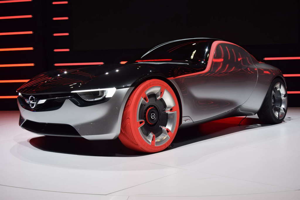 Opel GT Konsepti Cenevre’de Yerini Aldı