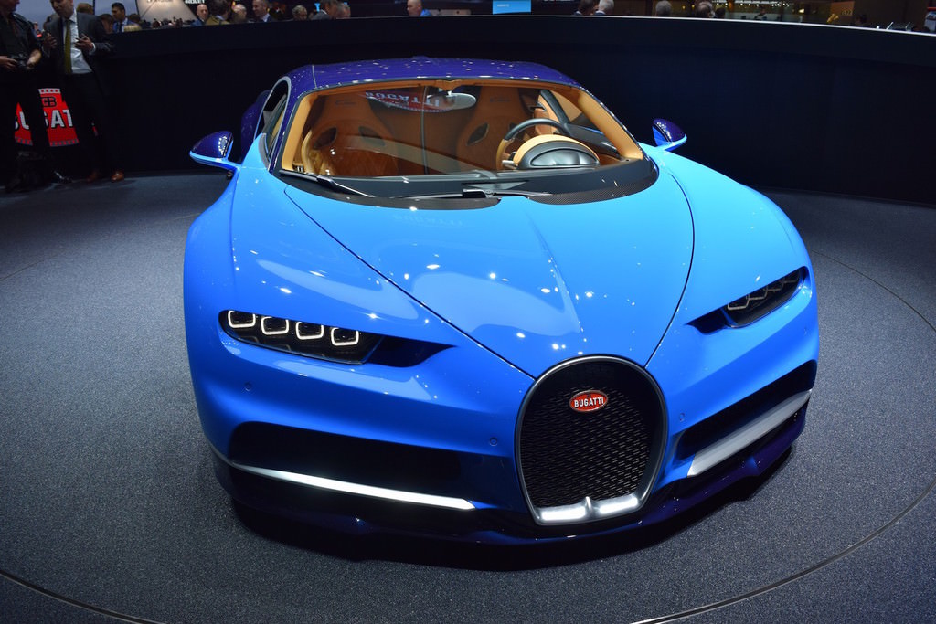 Bugatti Chiron Cenevre’nin Yıldızı