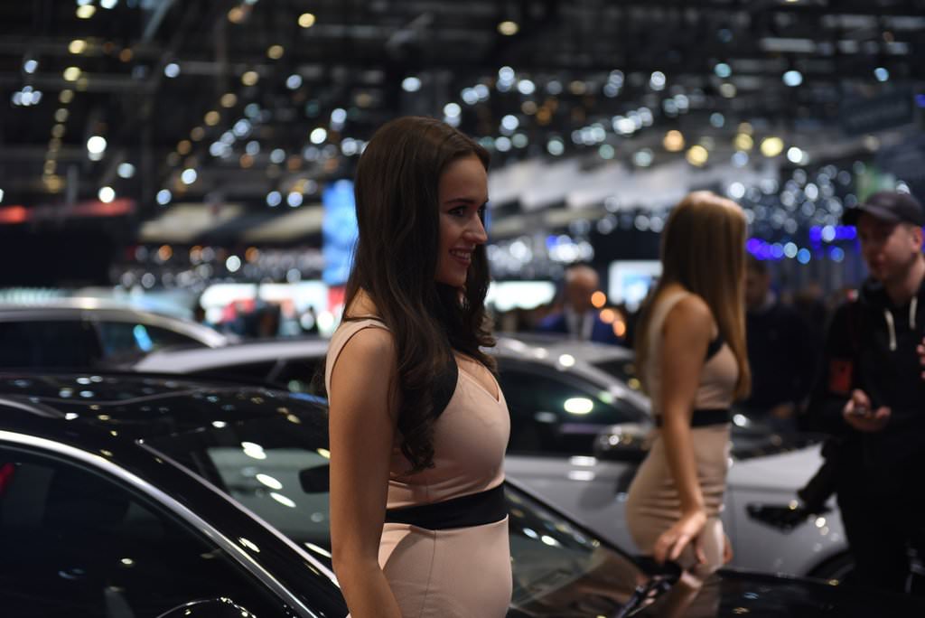 2016 Cenevre Otomobil Fuarı Güzelleri