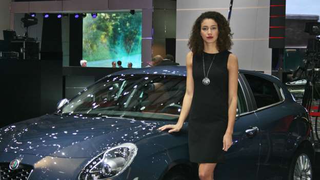 2016 Cenevre Otomobil Fuarı Güzelleri