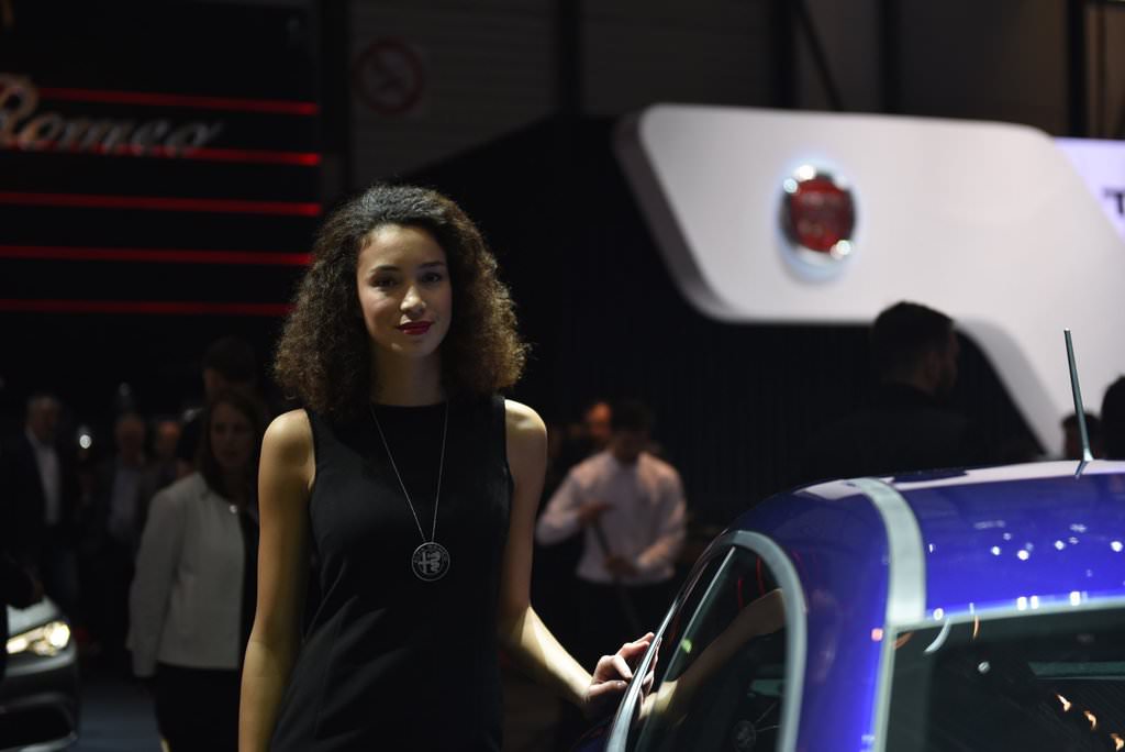 2016 Cenevre Otomobil Fuarı Güzelleri