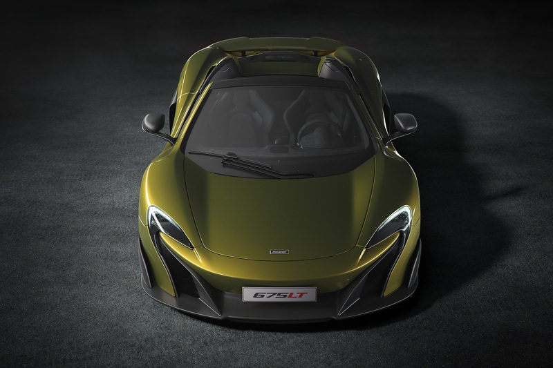 McLaren 675LT Spider Cenevre’de Işıldıyor