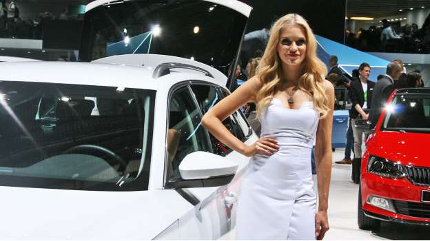 2016 Cenevre Otomobil Fuarı Güzelleri