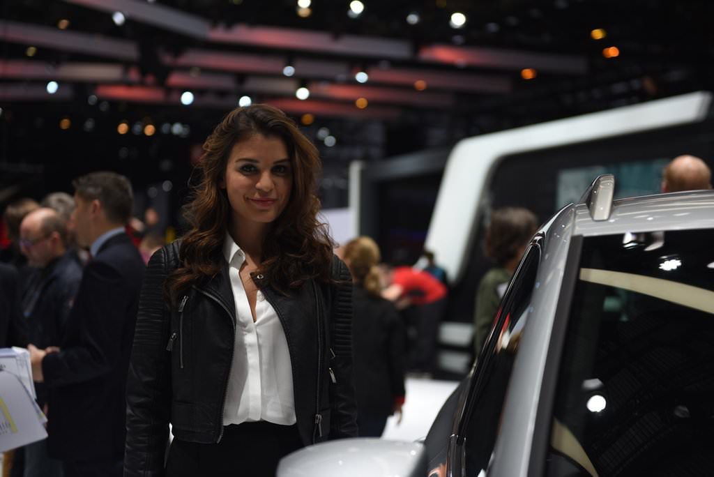 2016 Cenevre Otomobil Fuarı Güzelleri