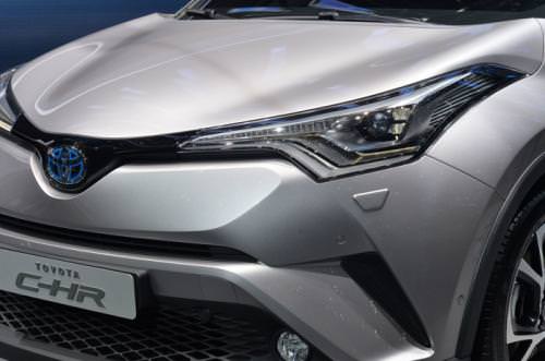 Sakarya’da Üretilecek CH-R Cenevre’de Yıldızlaştı