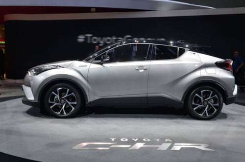 Sakarya’da Üretilecek CH-R Cenevre’de Yıldızlaştı