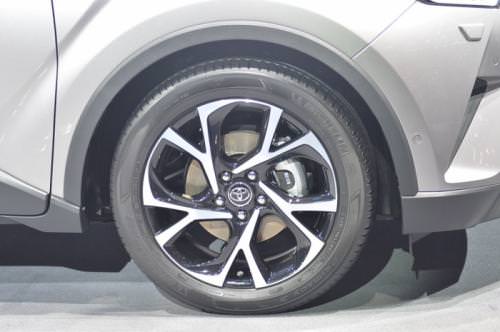 Sakarya’da Üretilecek CH-R Cenevre’de Yıldızlaştı