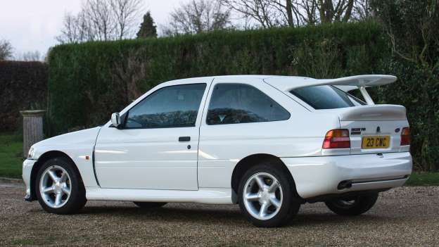 Dev Koleksiyon Satılıyor