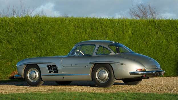 Dev Koleksiyon Satılıyor