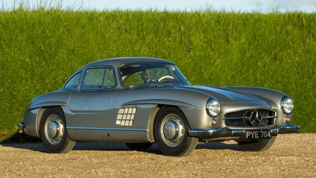 Dev Koleksiyon Satılıyor