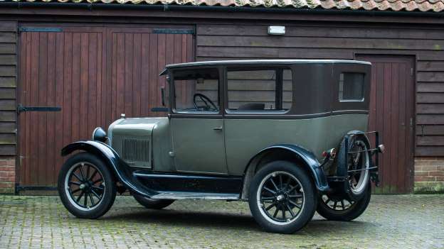 Dev Koleksiyon Satılıyor