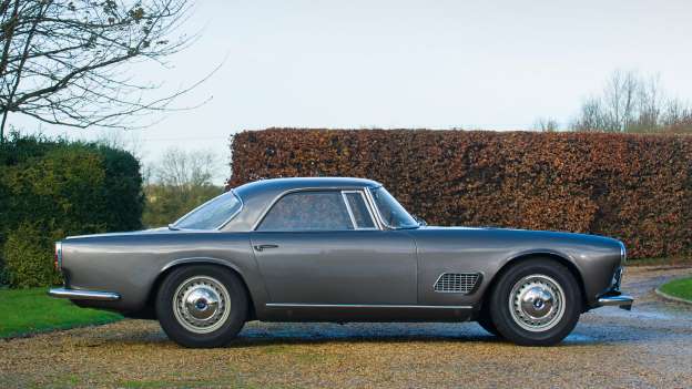 Dev Koleksiyon Satılıyor