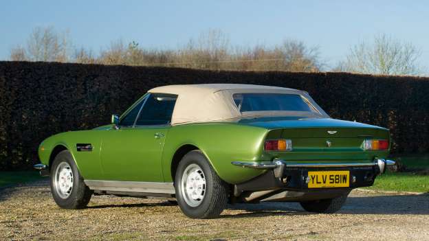 Dev Koleksiyon Satılıyor