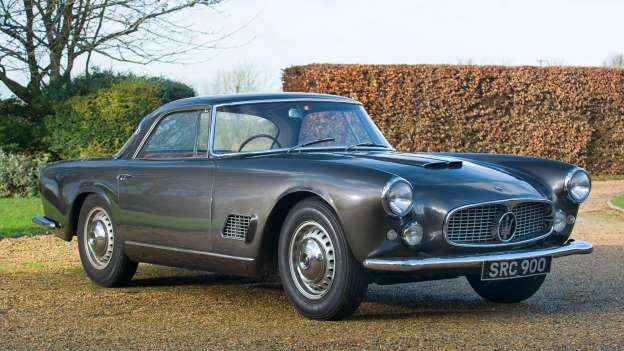 Dev Koleksiyon Satılıyor