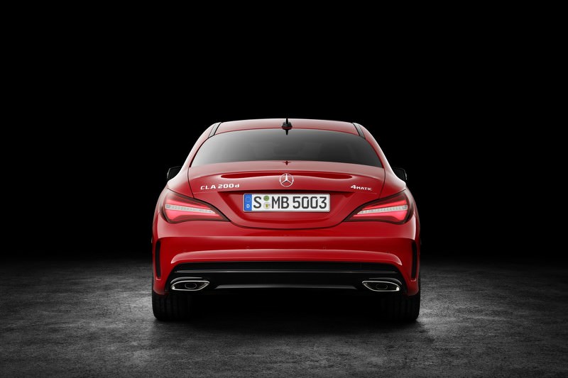 CLA ve CLA Shooting Brake Yüz Gerdirdi