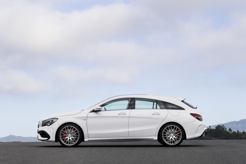 CLA ve CLA Shooting Brake Yüz Gerdirdi