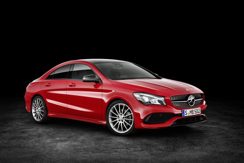 CLA ve CLA Shooting Brake Yüz Gerdirdi
