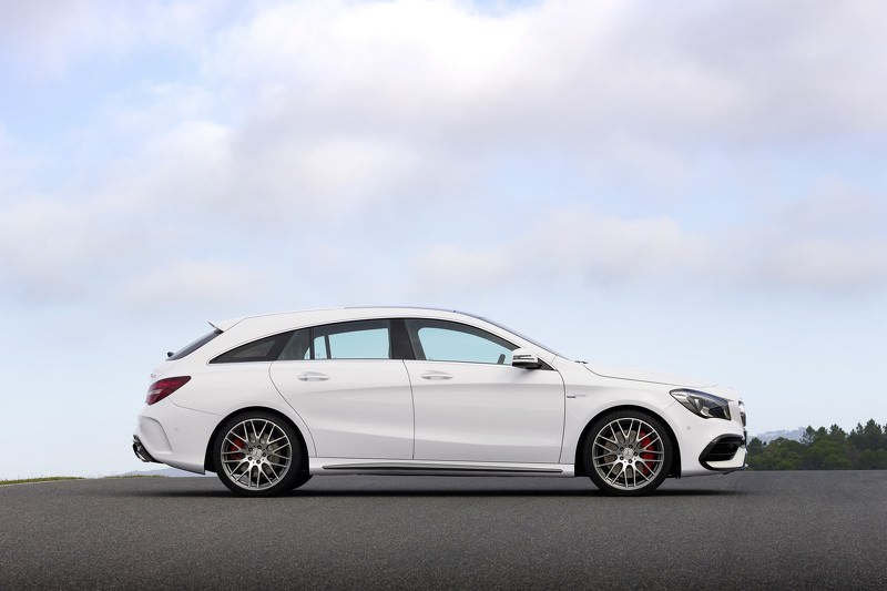 CLA ve CLA Shooting Brake Yüz Gerdirdi