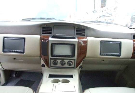 Direksiyonu Arka Koltukta