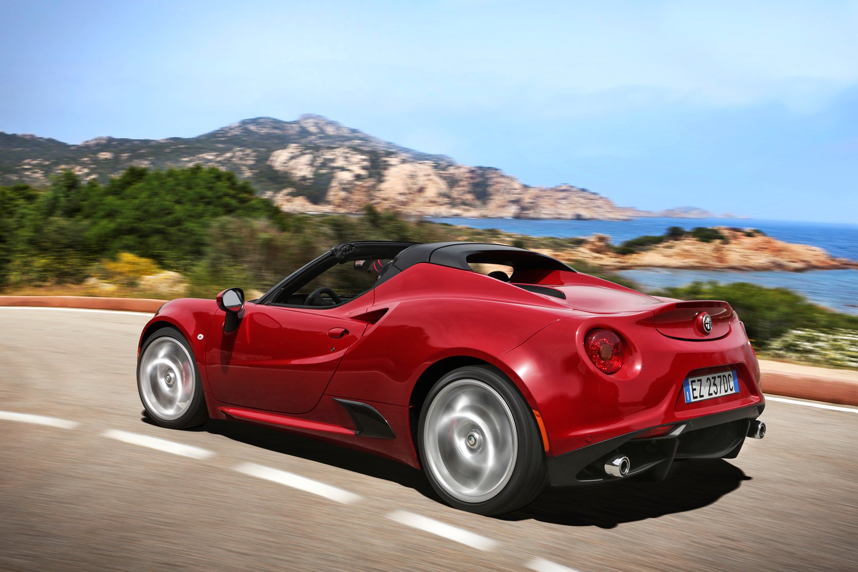 Alfa Romeo 4C Spider Türkiye’de Satışa Sunuldu