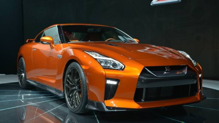 Yenilenen GT-R Sahneye Çıktı