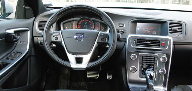Karşılaştırma: BMW 318i, Volvo S60 T3