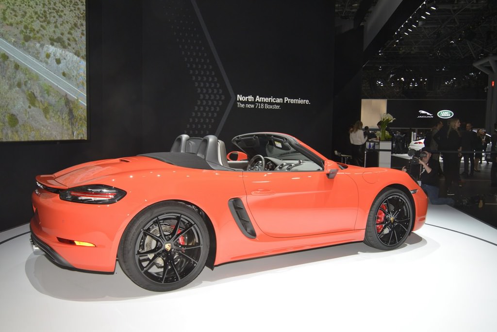 New York Otomobil Fuarı’ndan Görüntüler