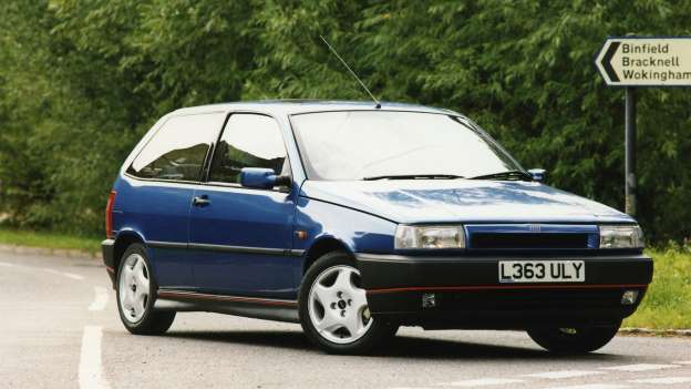 90’lara Damga Vuran 30 Ateşli Hatchback